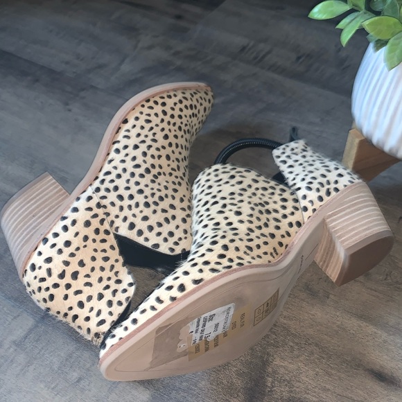 NWOB DOLCE VITA LEOPARD PRINT ANKLE BOOTIE - Picture 6 of 7